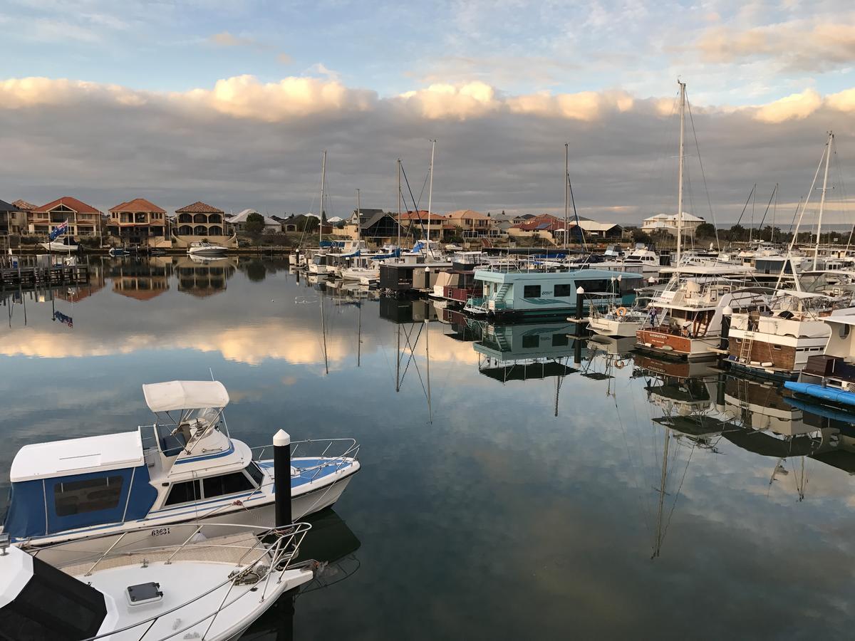 Marina View Chalets Mandurah Dış mekan fotoğraf